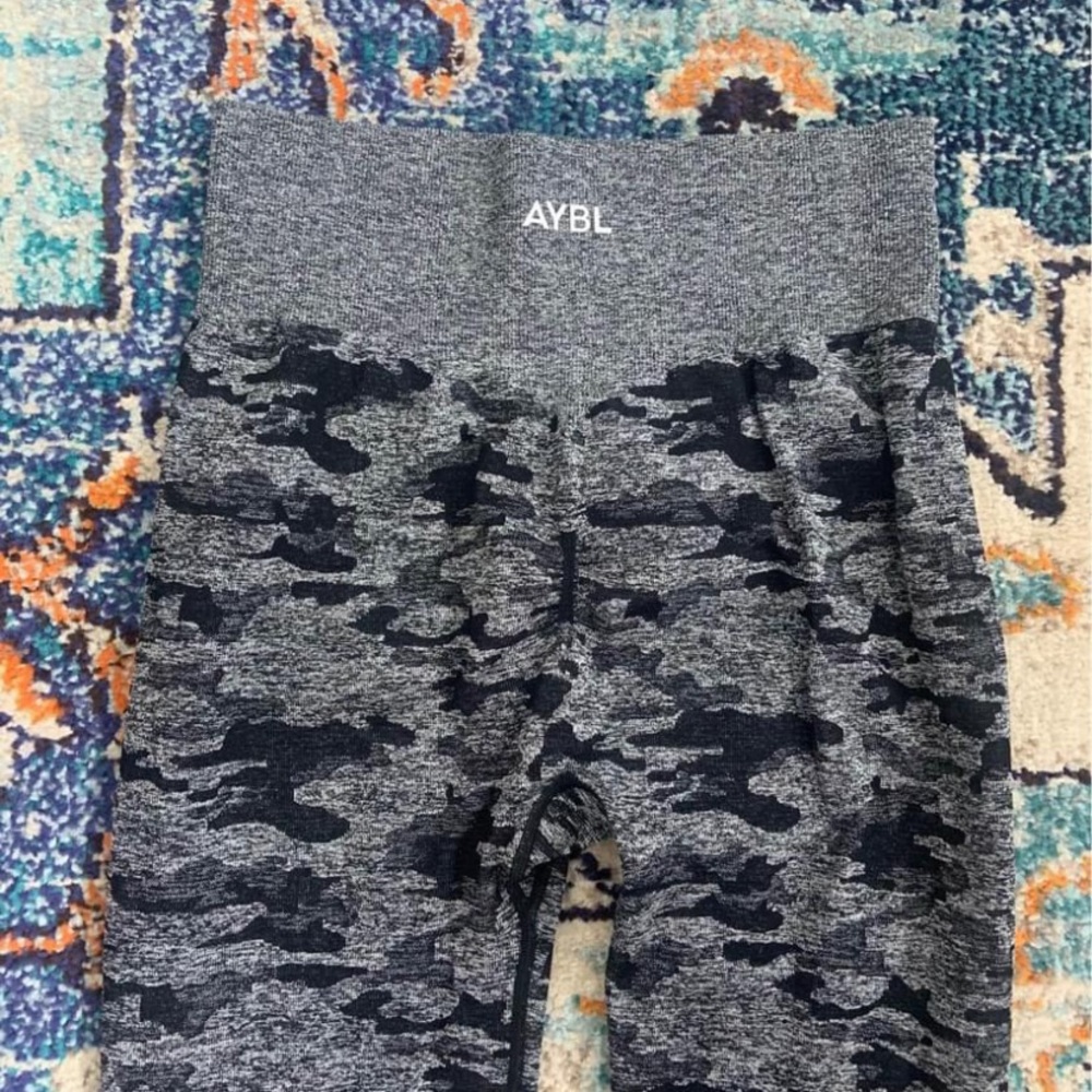 Aybl leggings size large *new